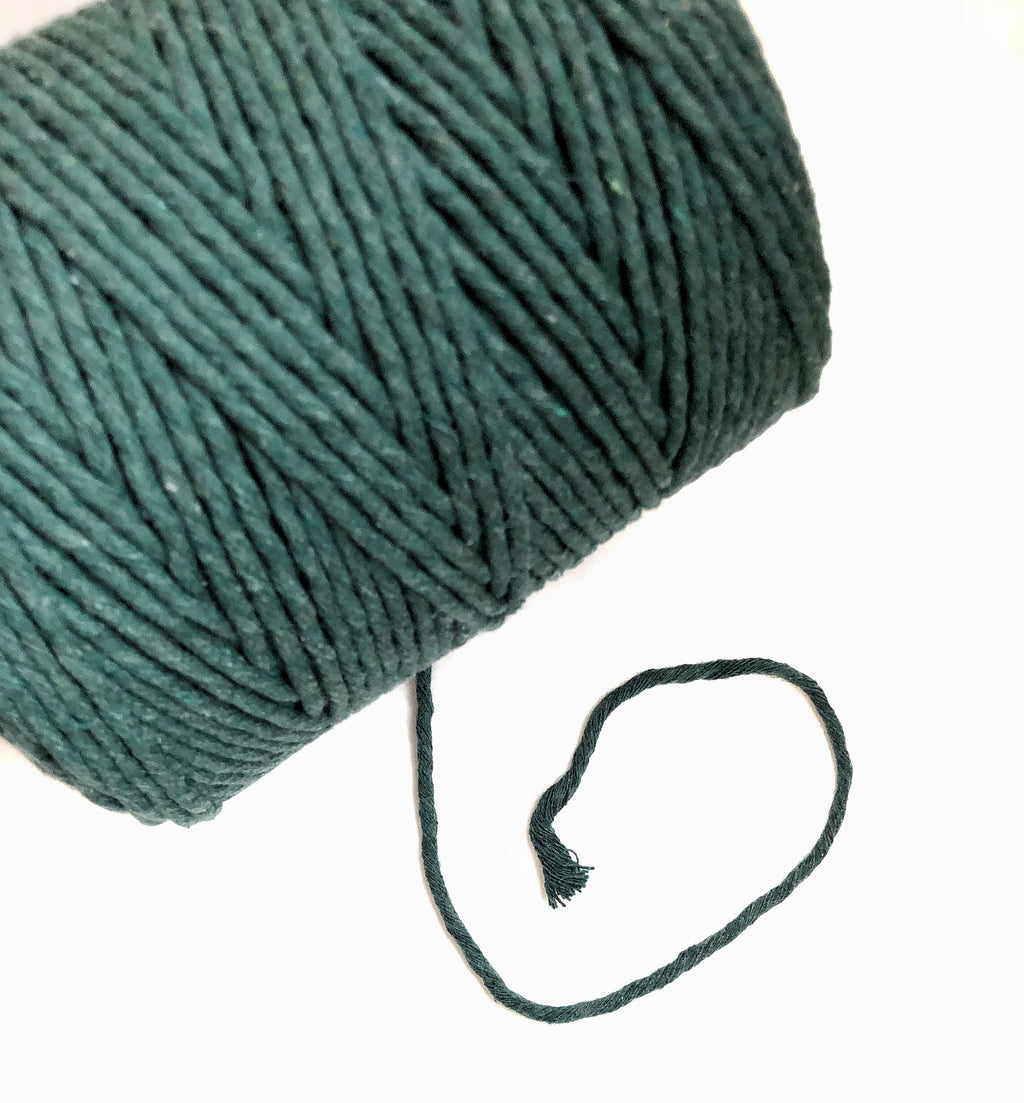 MOSS Coloured Macrame Cord 4mm 1kg