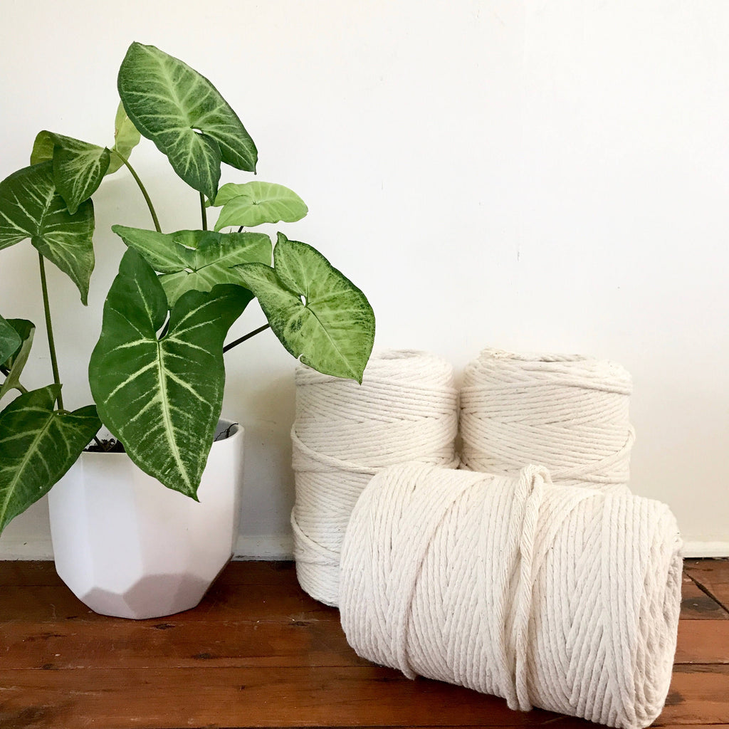 Macrame Cord 7.5mm x 2kg (approx 230m)